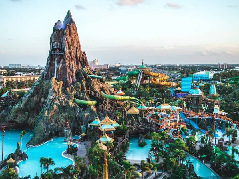 volcano bay parking